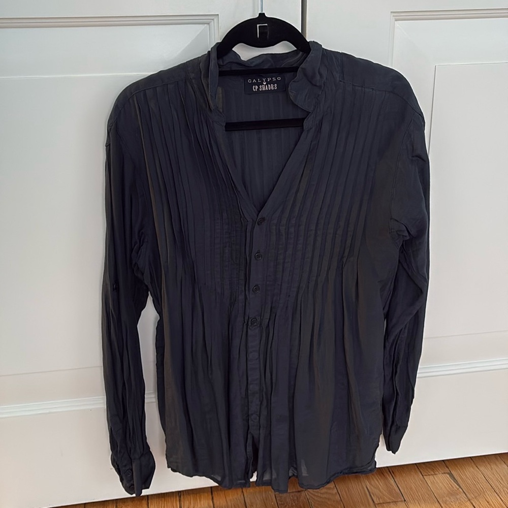 MINT CALYPSO / CP SHADES Silk blouse with pleated front and back. Size M